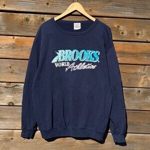 Vintage Brooks Men's Blue Crewneck Sweater